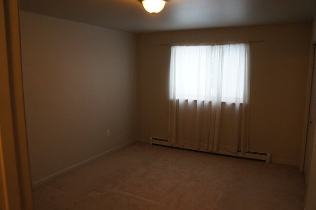 Building Photo - Beautiful ranch style home w/ 3 bd, 2 baths.
