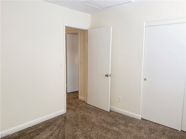 Building Photo - 8732 Point Kristi Cir