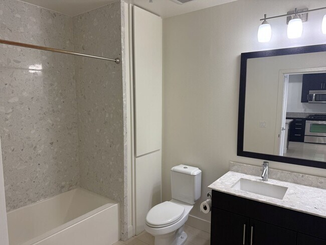 Building Photo - Beautiful 2+2, Bonus Room & balcony in PLAYA VISTA, every amenity, top floor