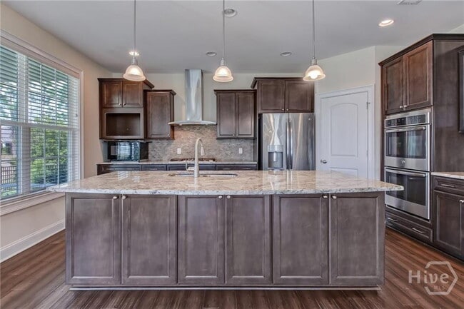 Building Photo - "Spacious 5-Bedroom, 4.5 Bath Retreat at Westbrook Cove at Savannah Quarters!"