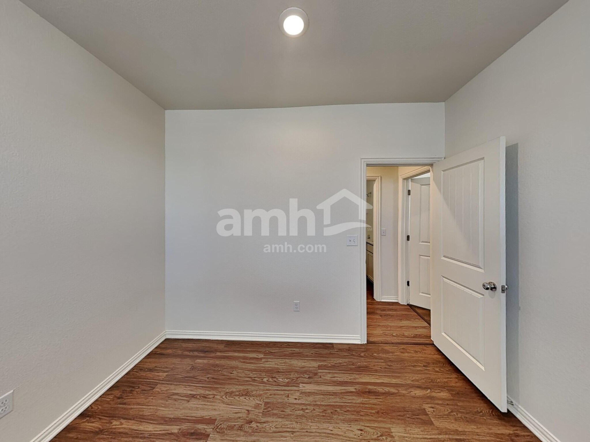 Building Photo - 2726 Wolfcreek