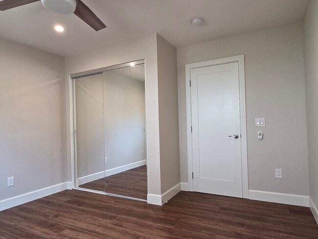Building Photo - Stunning Coastal Retreat in Oceanside with...