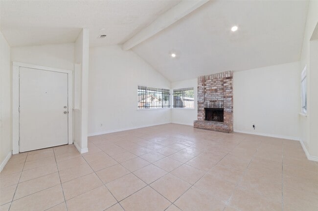 Building Photo - 5711 Longforest Dr