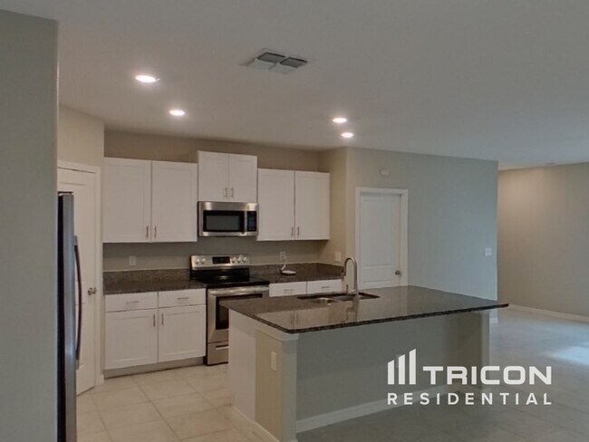 Building Photo - 13335 Willow Bluestar Lp
