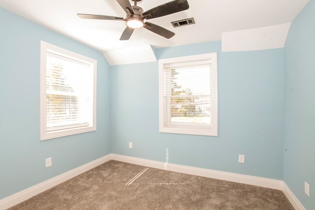 Building Photo - 3064 McHenry Ave