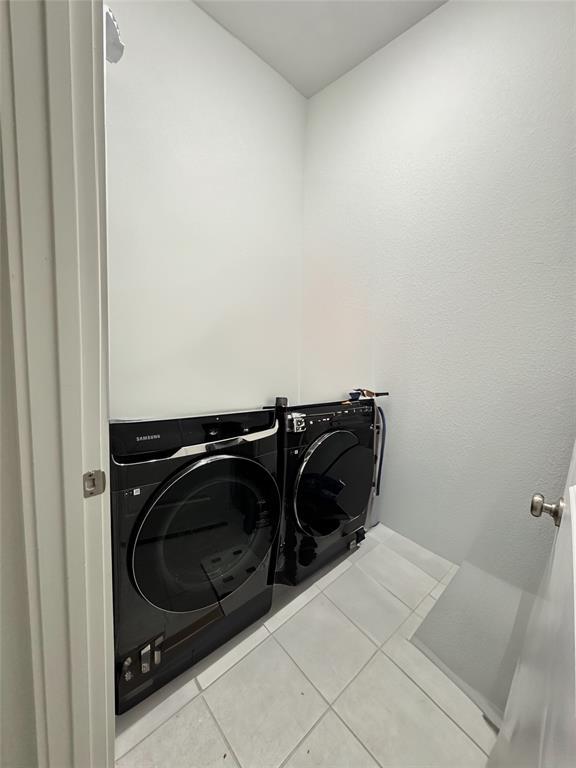 Building Photo - 4418 Hannover Wy