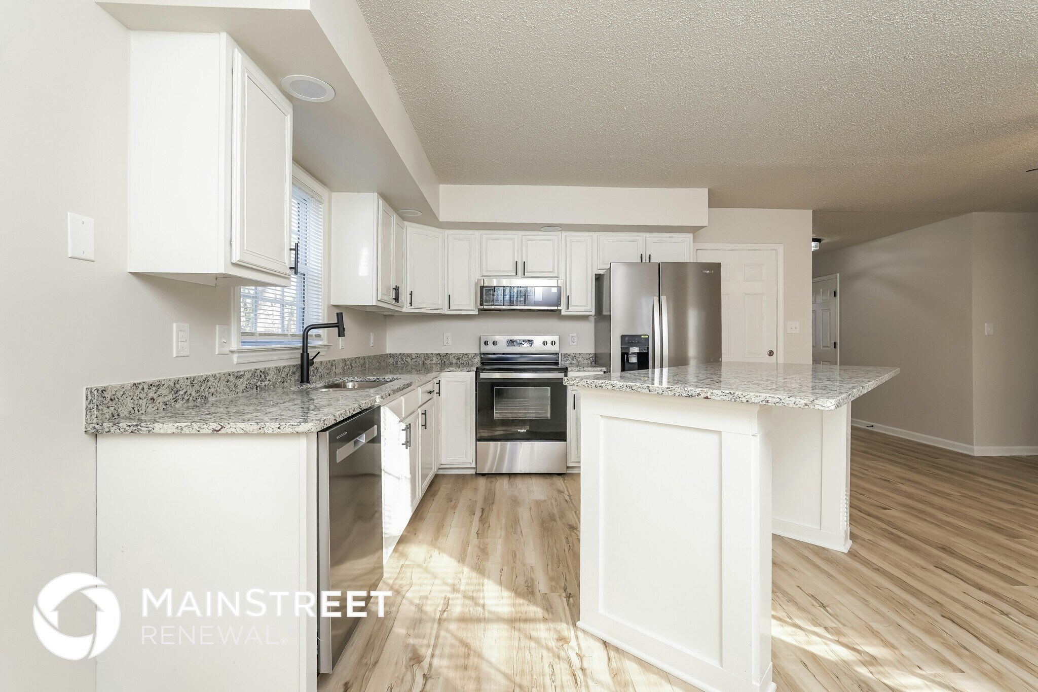 Building Photo - 148 Garland St