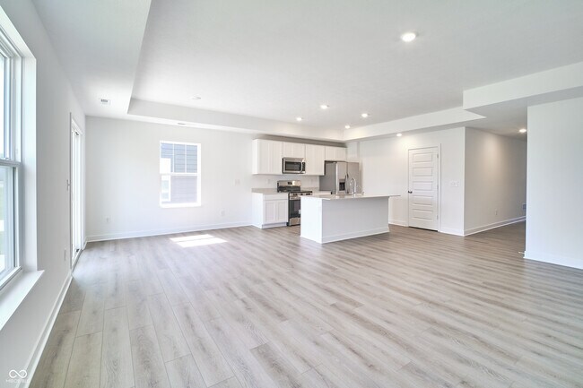 Building Photo - 8699 Maroska St