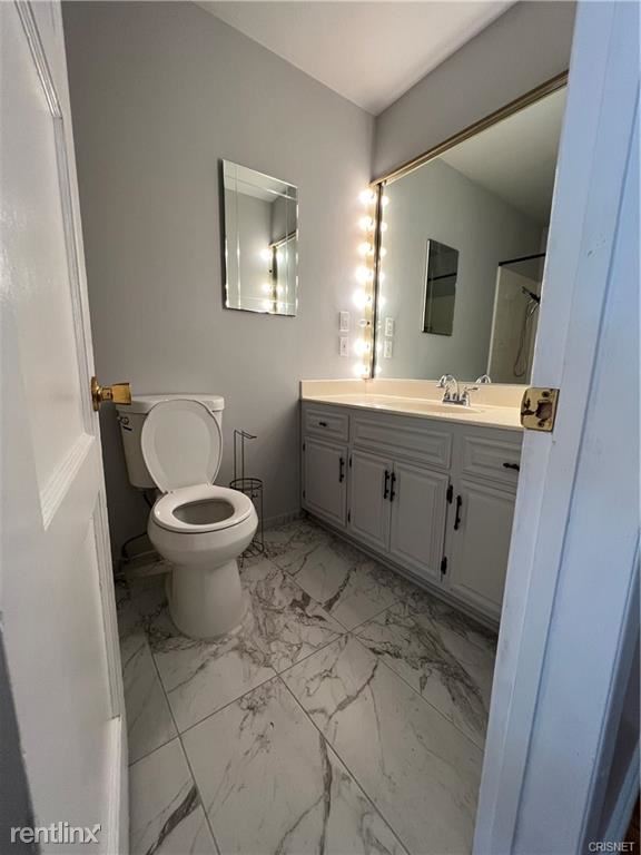 Building Photo - 3 br, 3 bath House - 8226 Day St