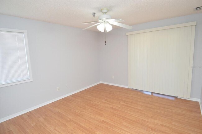 Building Photo - 10263 Gandy Blvd N