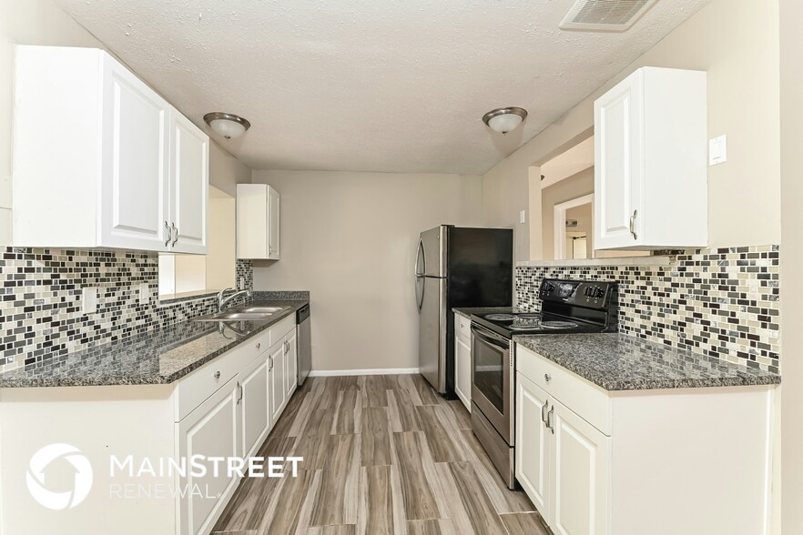 Building Photo - 2549 Brampton Ct