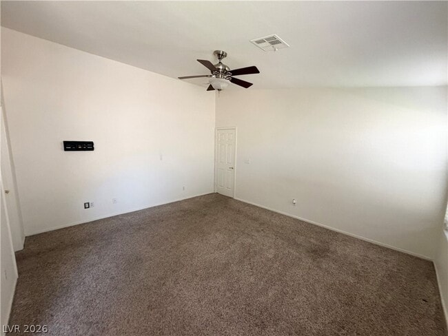 Building Photo - 374 Yacht Ave