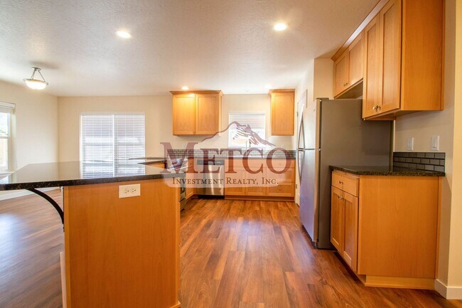 Building Photo - 07802