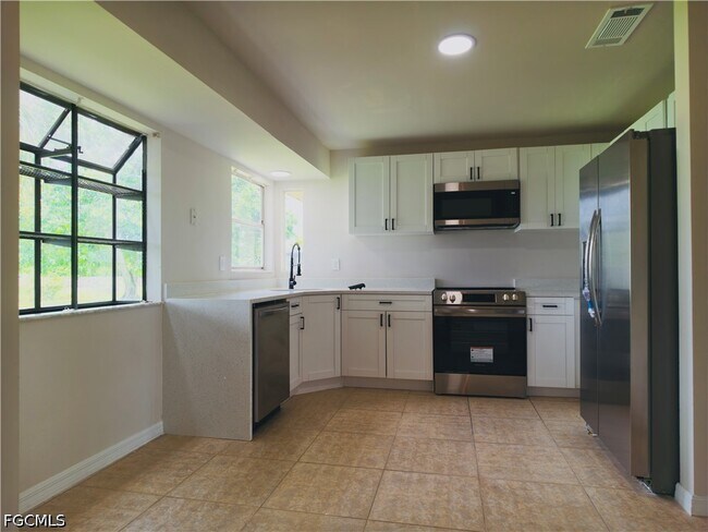 Building Photo - 1429 SE 44th St