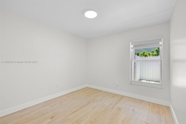 Building Photo - 11600 SW 33rd Terrace