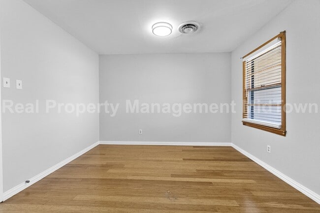 Building Photo - 1500 Sherman St