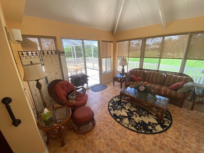 Building Photo - Beautiful Over Sized TURNKEY SEASONAL 2 bed 2 bath Rental on Golf Course in Polo Ridge