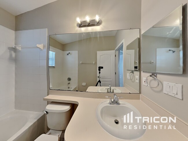 Building Photo - 15412 Shoal Haven Pl