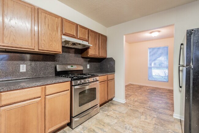 Building Photo - 5007 Oak Stand Ct
