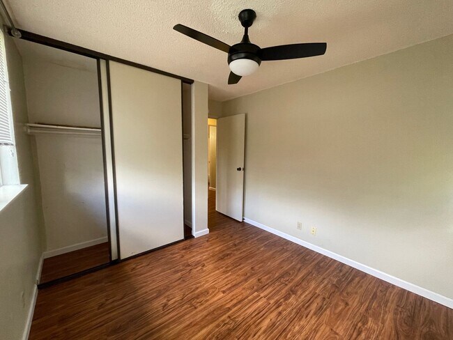 Building Photo - Mililani Terrace-2 bedroom 1-bath 2-parking