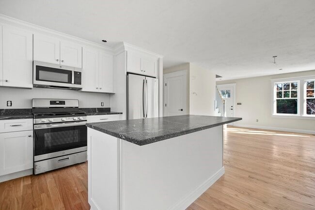 Building Photo - 101 Plum Hollow Rd