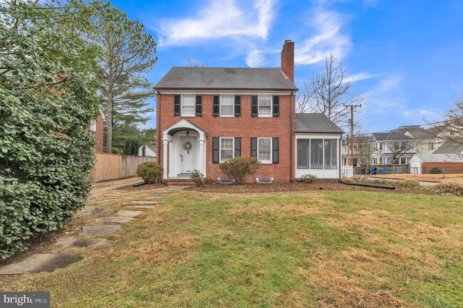 Building Photo - 440 N Nelson St