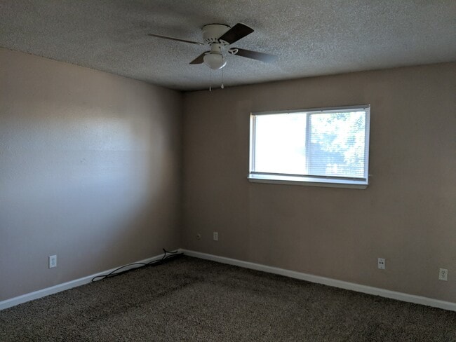 Building Photo - 1533 Jackellen Ln