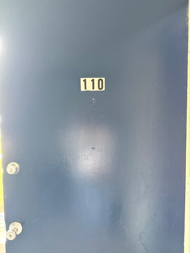 Building Photo - 2412 Azalea Garden Rd