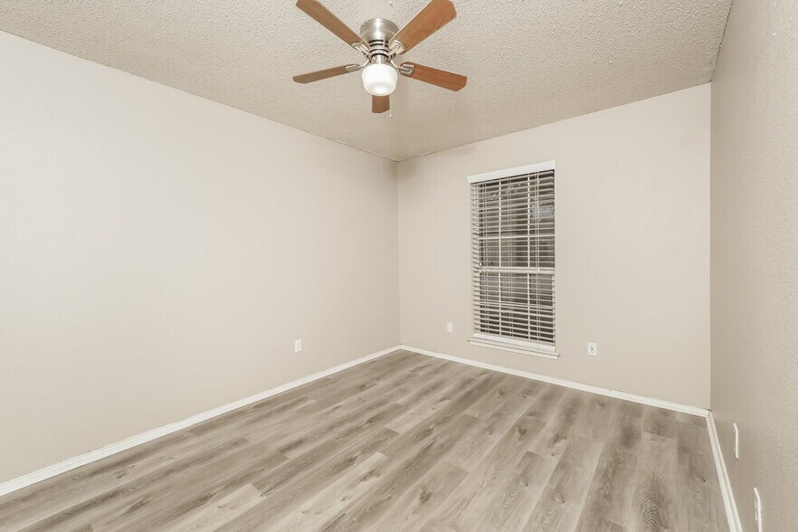 Building Photo - 317 Willowstone Trail