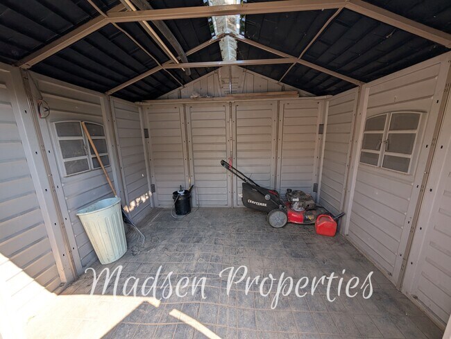 Building Photo - 7 Redeemers Loop