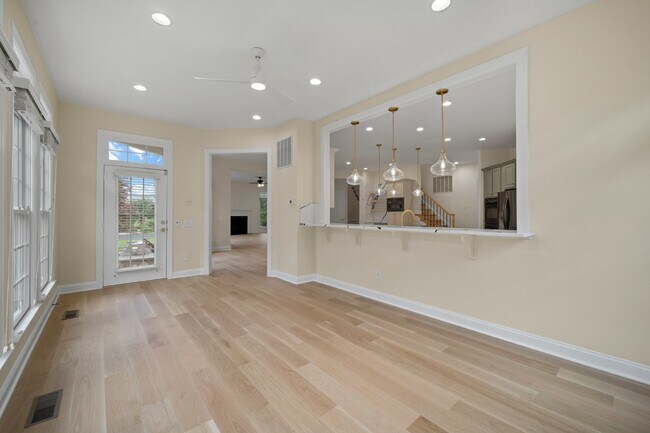 Building Photo - 27556 Paddock Trail Pl