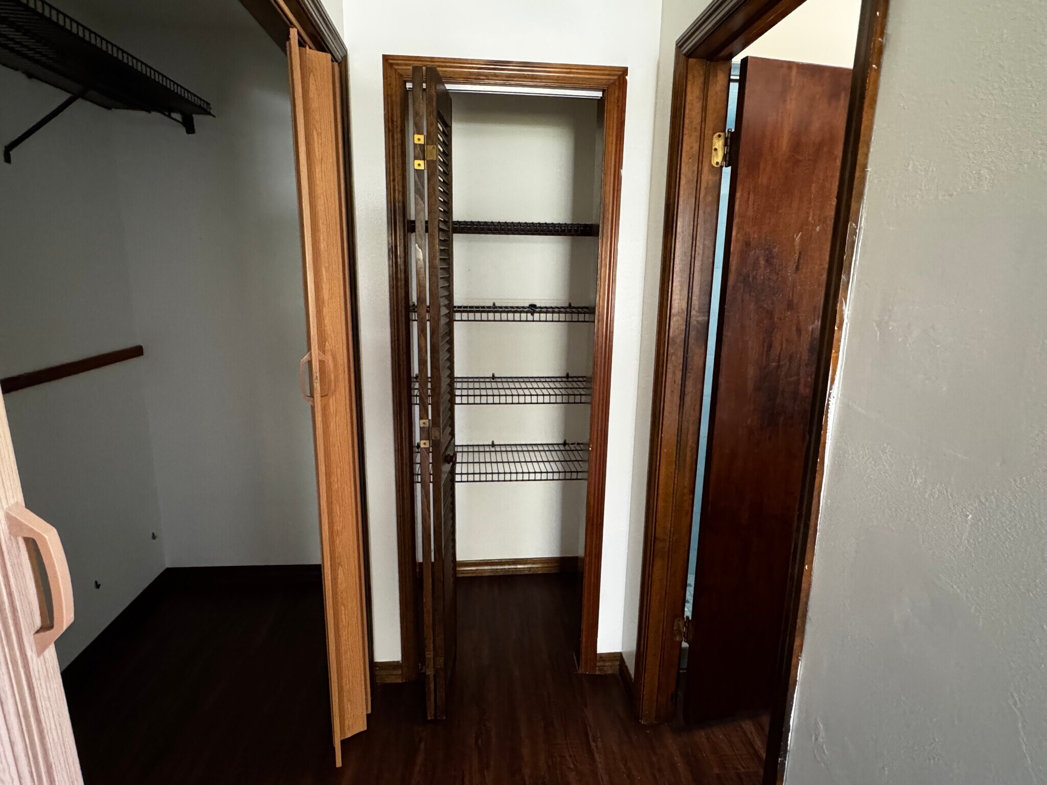 Building Photo - 1065 Altoona Ave