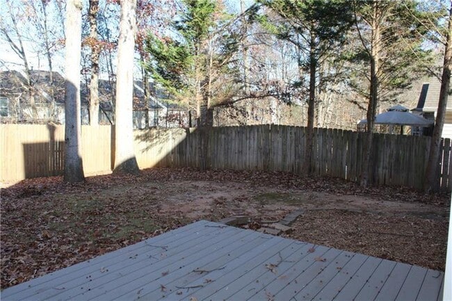 Building Photo - 505 Towne Ridge Way