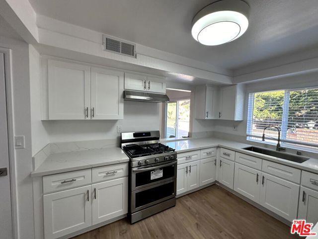 Building Photo - 2410 Achilles Dr