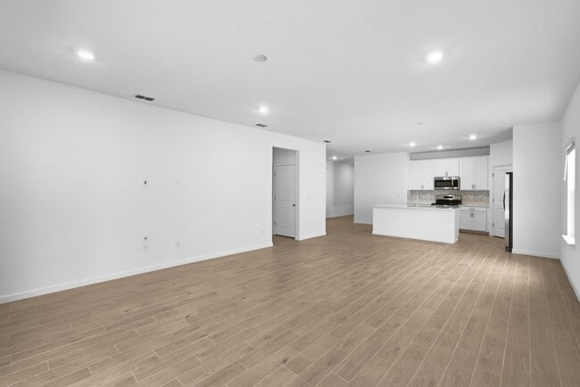 Building Photo - 60 Eustis Pt