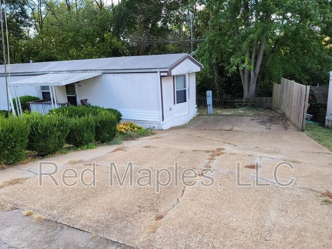 Building Photo - 832 Briny Ln