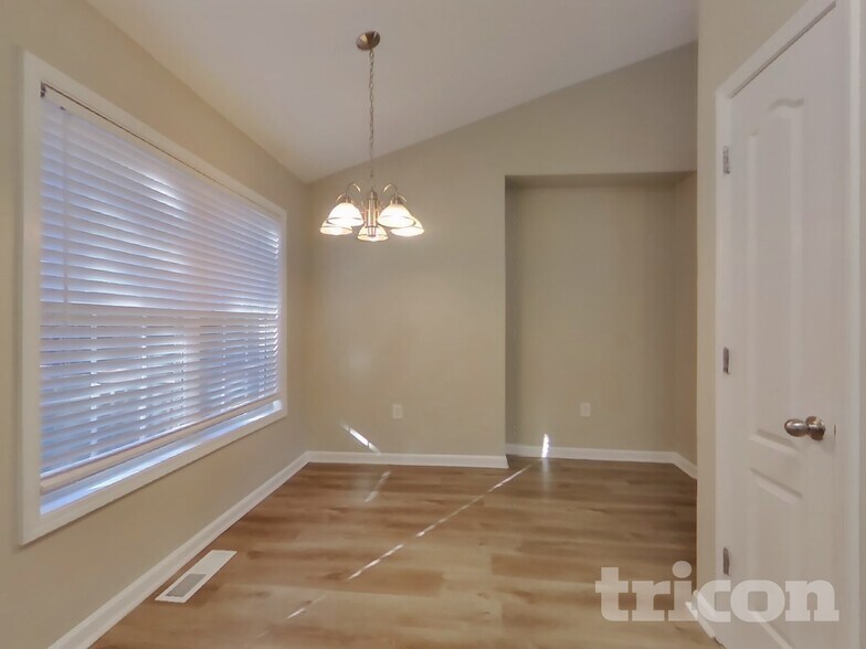 Building Photo - 166 Millwheel Dr