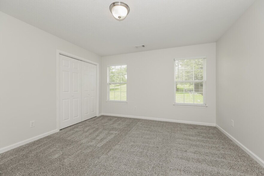 Building Photo - 102 Polk Ct