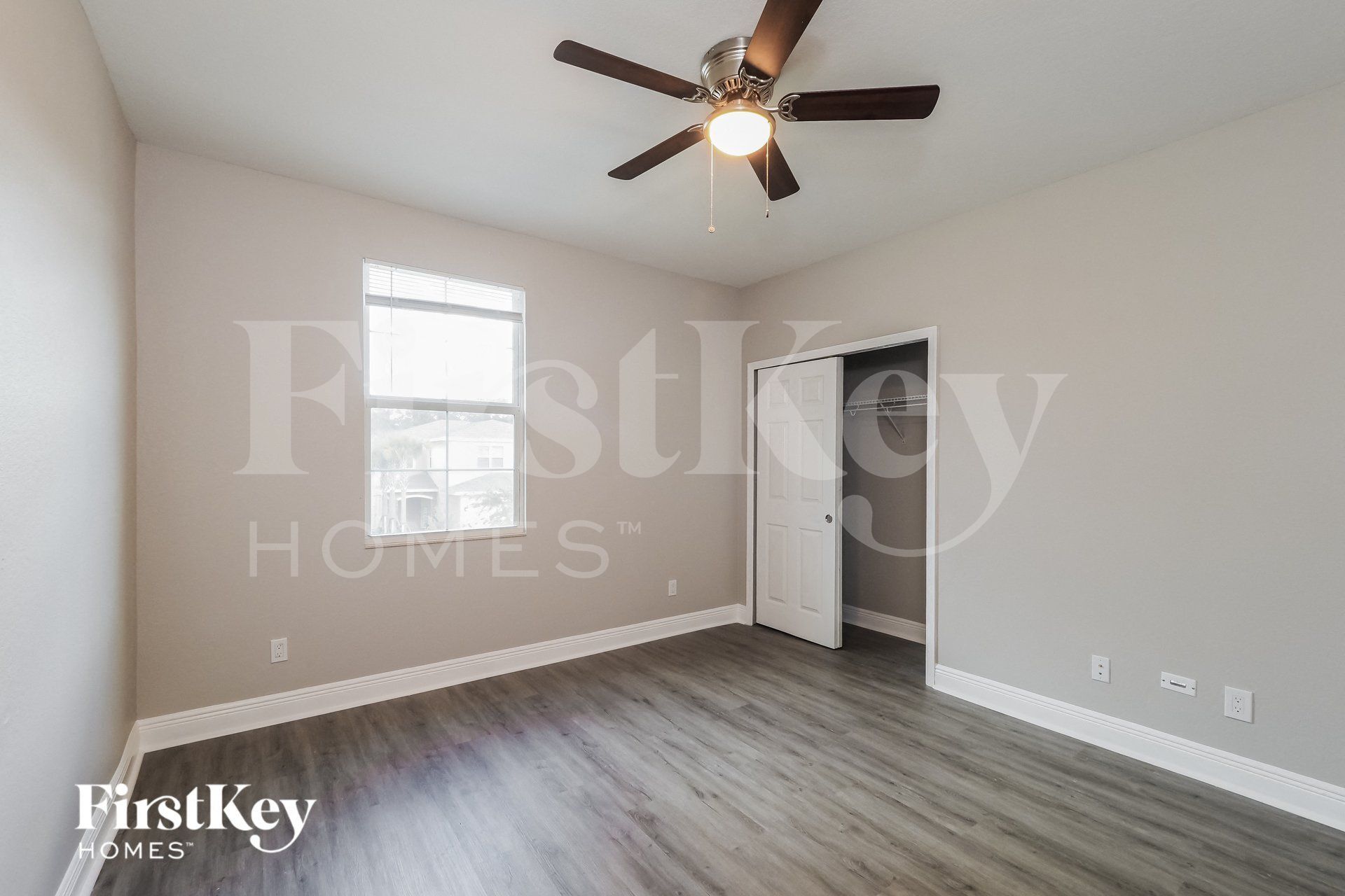 Building Photo - 1183 NW Leonardo Cir