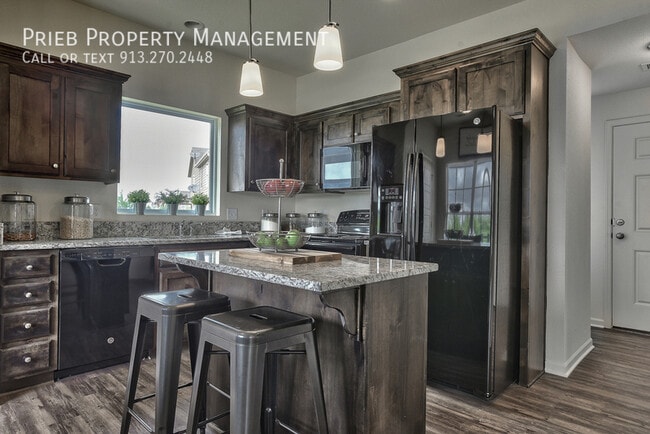 Building Photo - 21714 W 126th Terrace