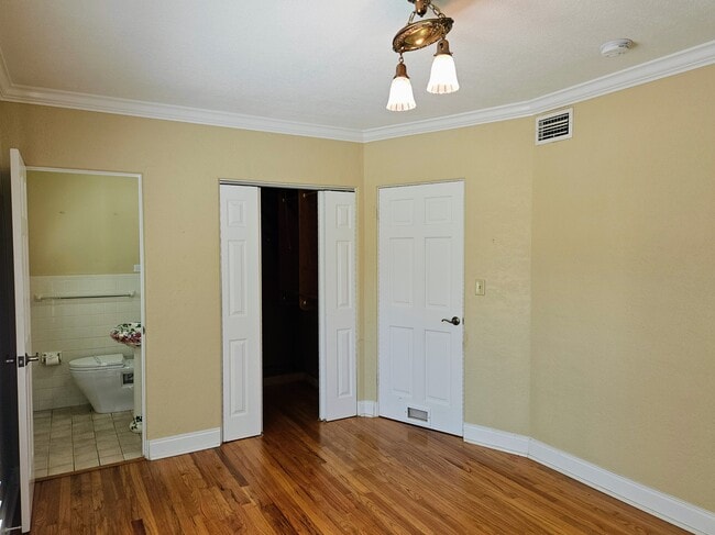 Building Photo - 124 Giralda Blvd NE