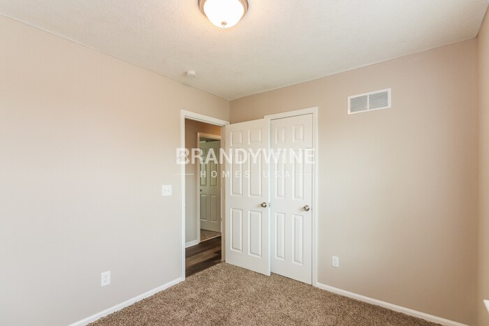 Building Photo - 1205 Deena St