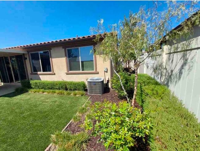 Building Photo - 1496 Pinyon Ln