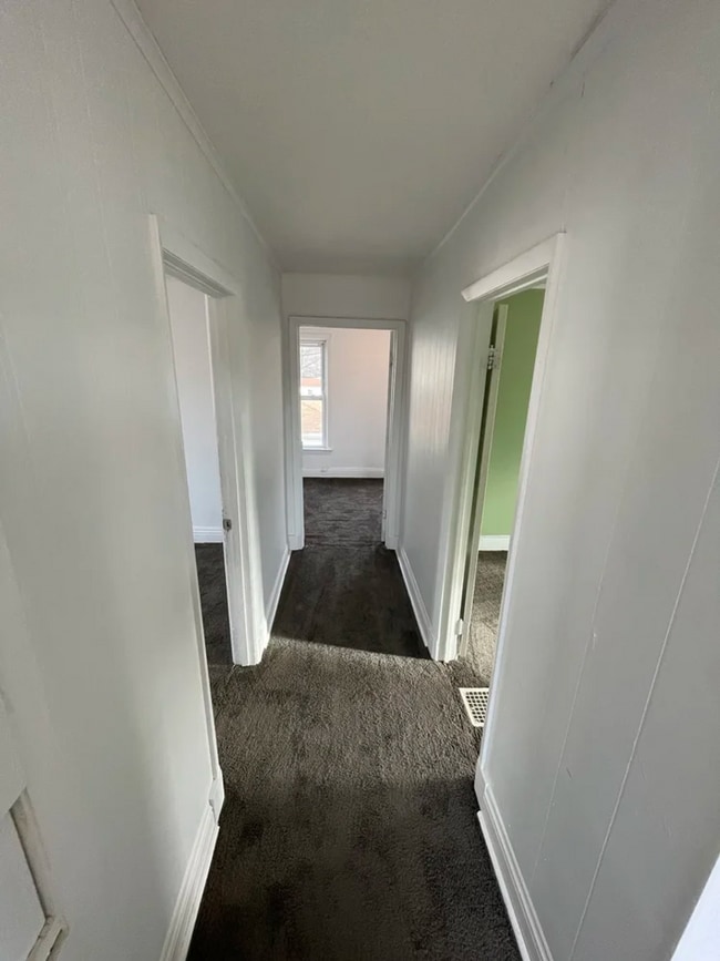 Building Photo - Click the “Apply Now” button or email wapmrentals@gmail.com for a prompt response.