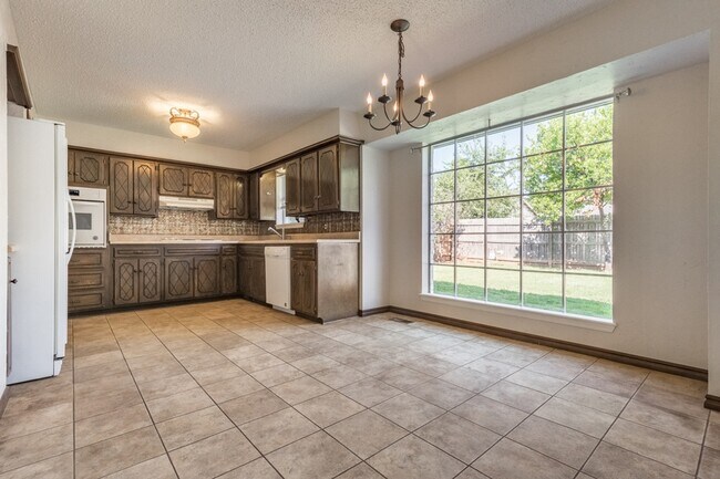 Building Photo - 3112 S Rankin St