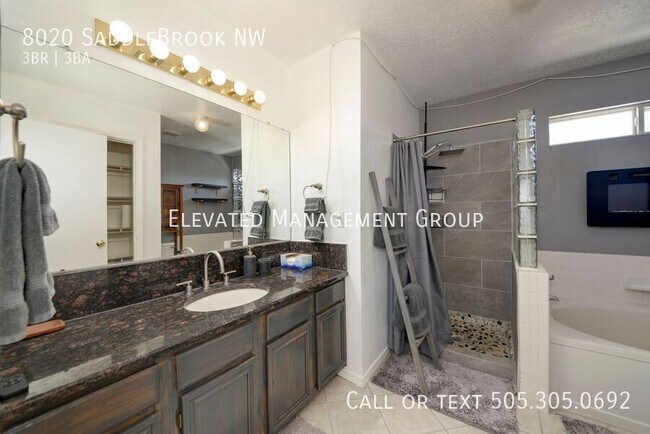 Building Photo - 8020 Saddlebrook Ave NW