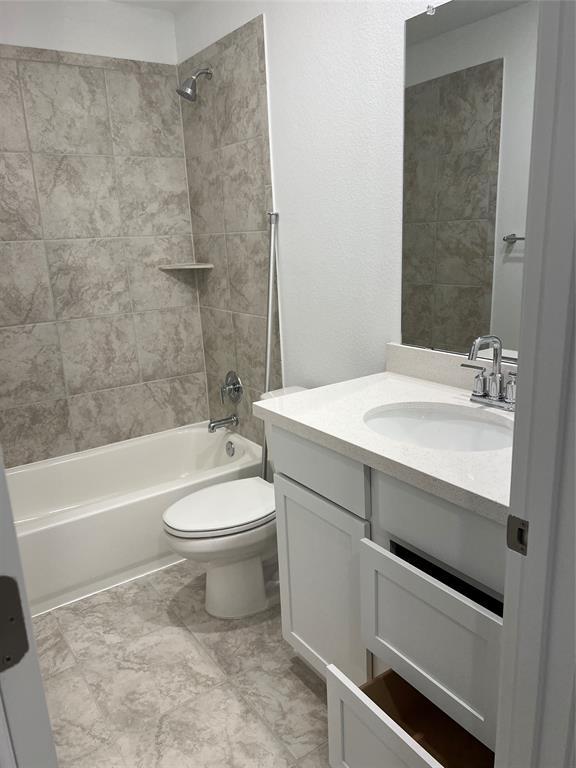 Building Photo - 497 Papaya Dr