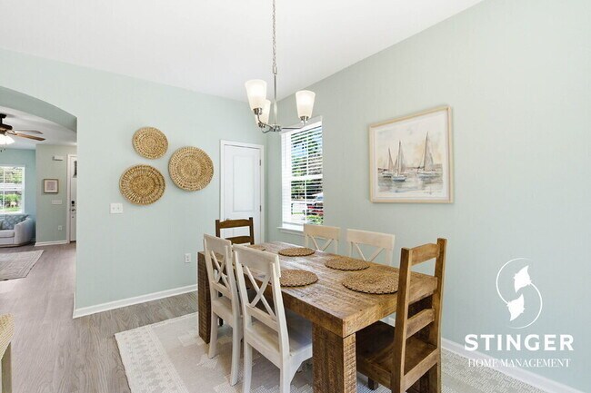 Building Photo - 9 Camp Saxton Way