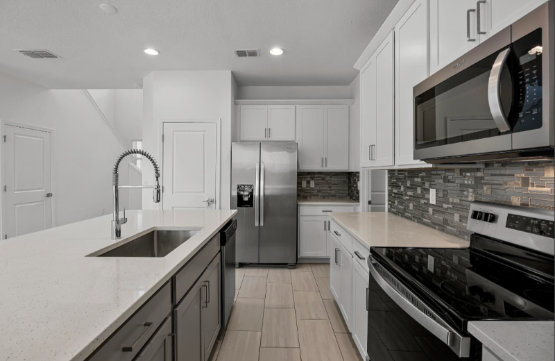 Building Photo - 4402 Davos Dr