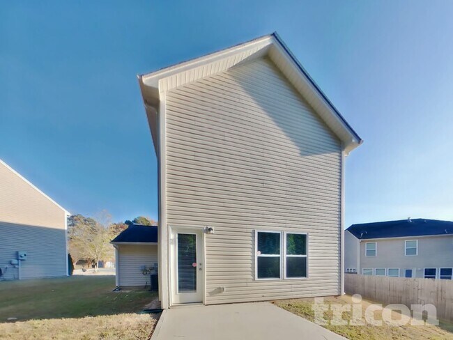 Building Photo - 1408 Logan Patrick Court